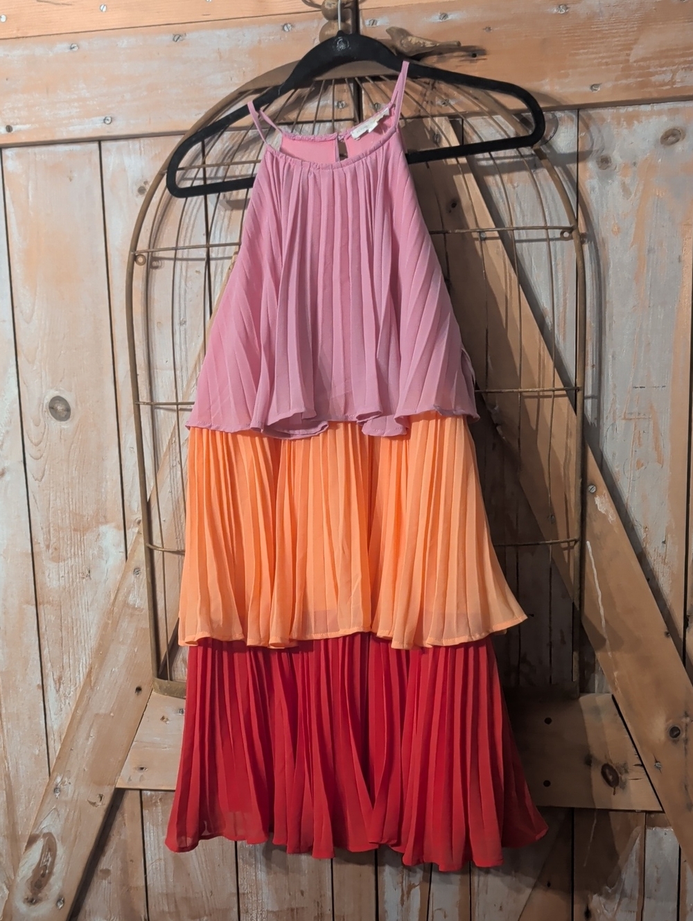 Nwt.   Awesome Flowy Iiered Dress.  Flying Tomatoe Size Small.